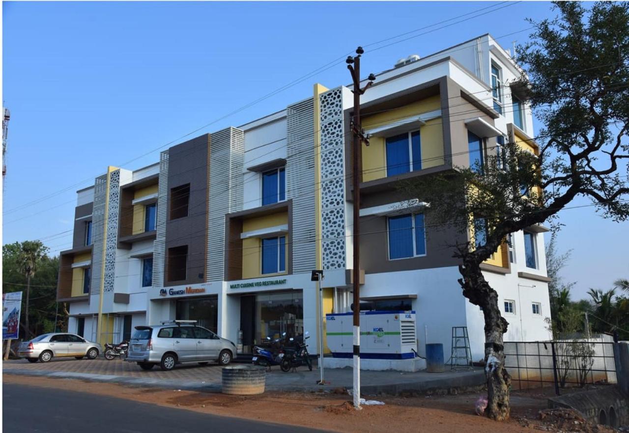 Ganesh Meridian Tiruppattur Exterior photo